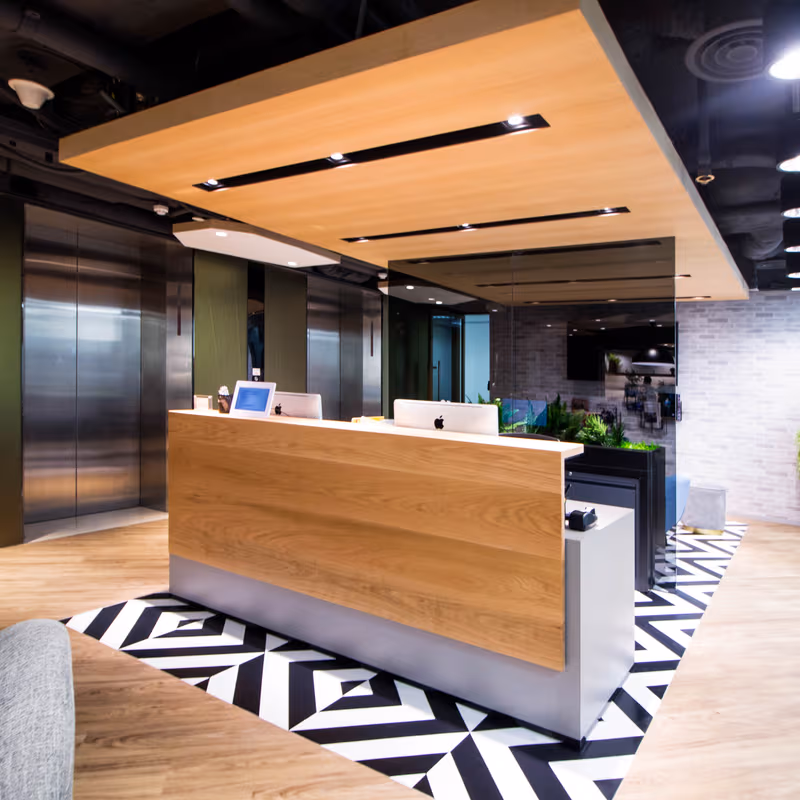 18 Harcourt Road Admiralty, Hong Kong Island - Image 1
