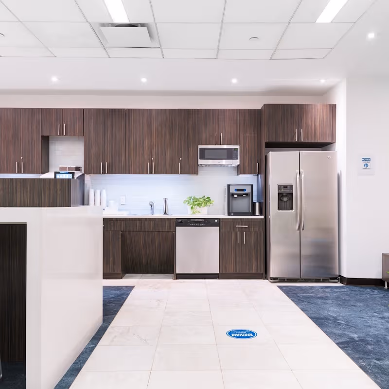 535 5th Ave, New York - Image 1