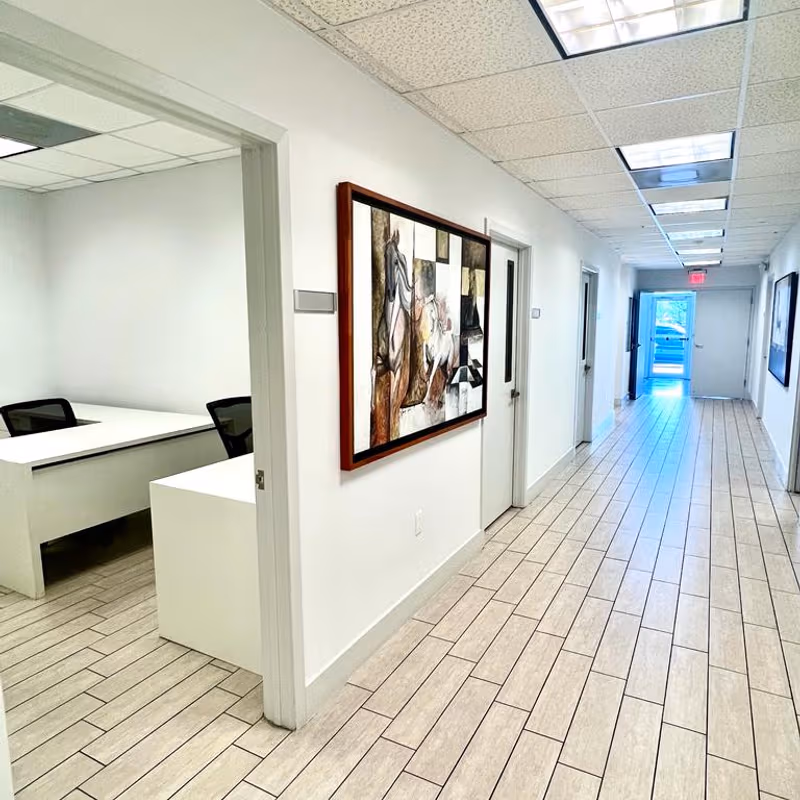 2719 Hollywood Boulevard, Hollywood - Image 9