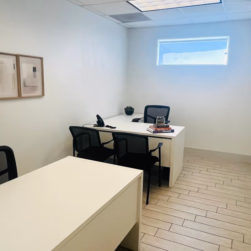 2719 Hollywood Boulevard, Hollywood - Image 7