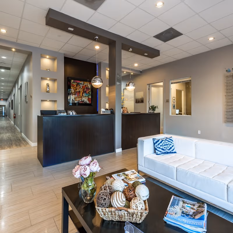 1946 Tyler St, Hollywood - Image 7