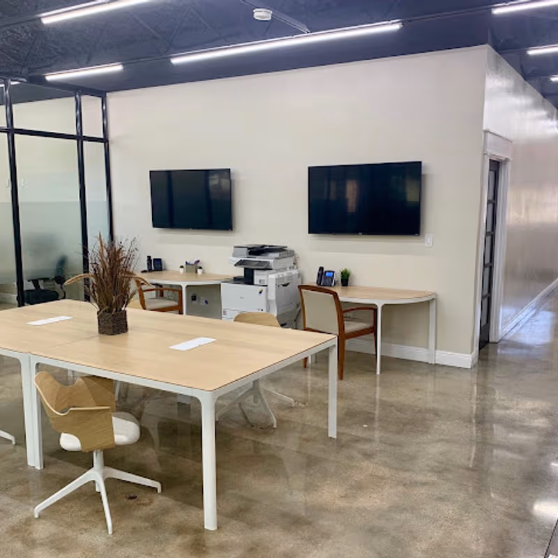 225 North Pace Boulevard, Pensacola - Image 10