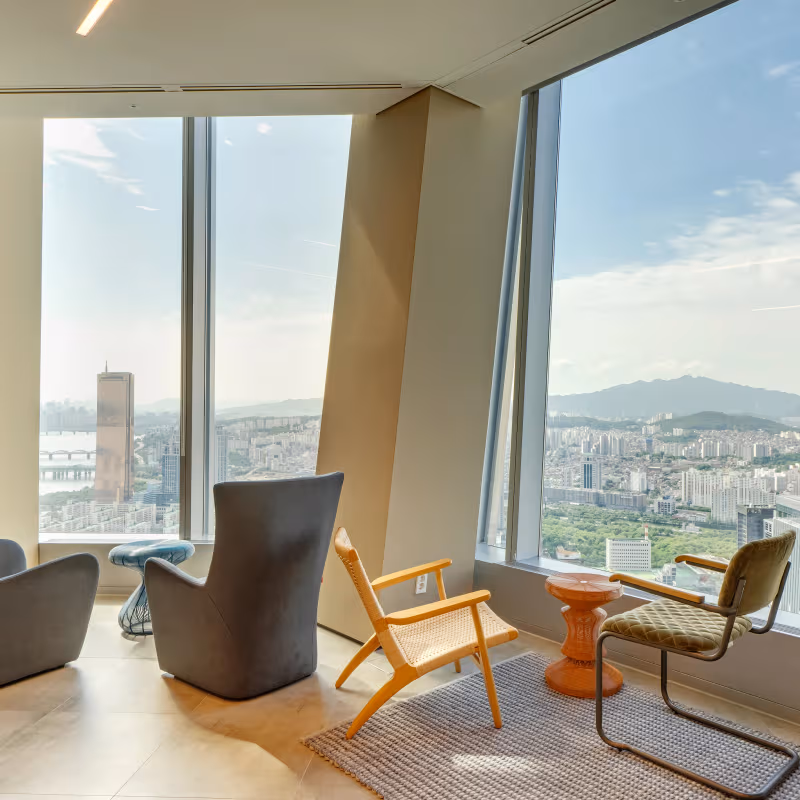 10 Gukjegeumyung-ro, Youngdeungpo-gu - Image 7