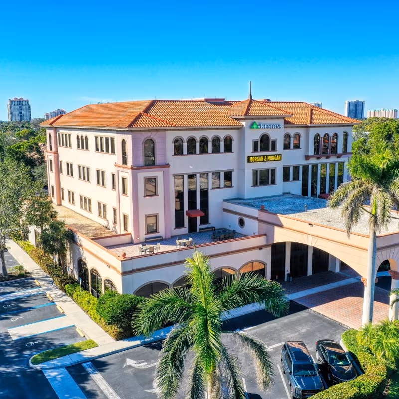 4851 Tamiami Trail North, Naples - Image 6