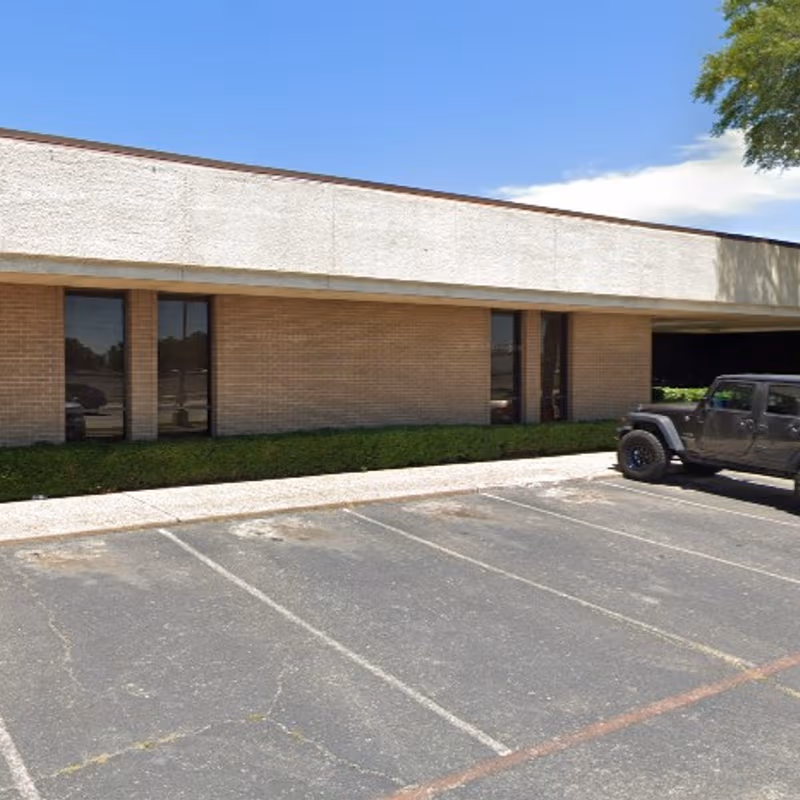 13509 Lyndon B Johnson Fwy, Garland - Image 9