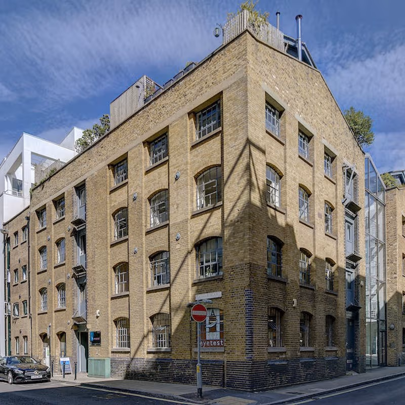 6 Maguire Street, Greater London - Image 4