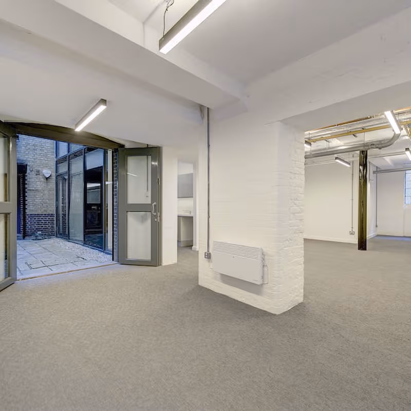 6 Maguire Street, Greater London - Image 3