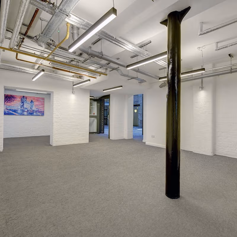 6 Maguire Street, Greater London - Image 2