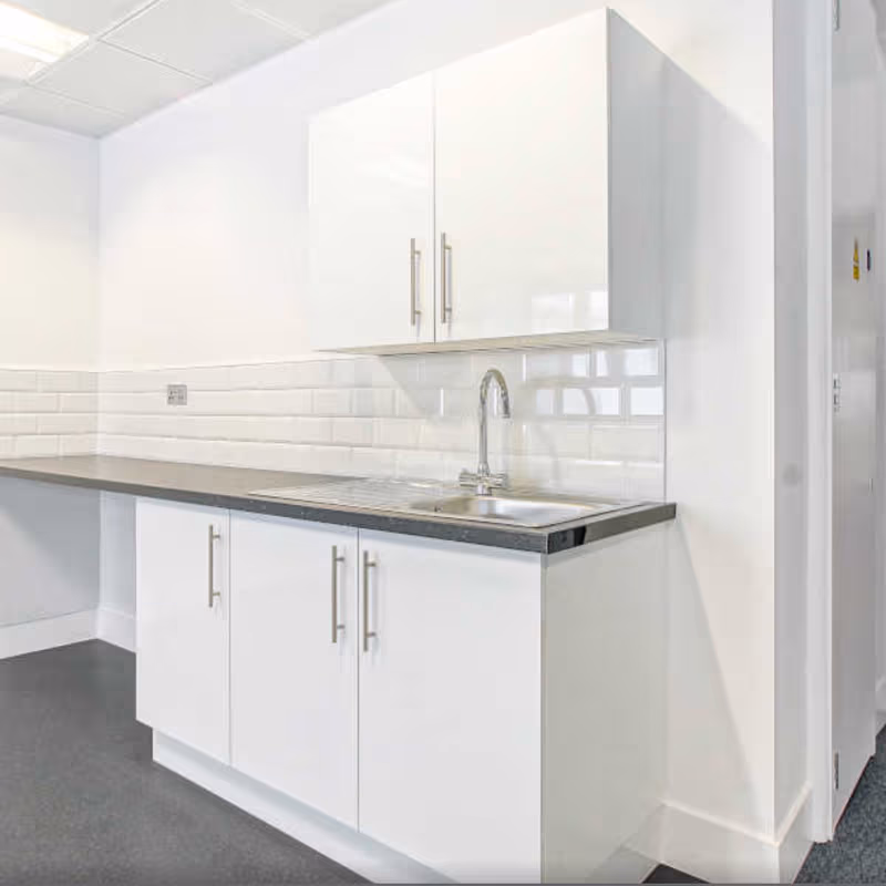 28 King Street, Greater London - Image 2