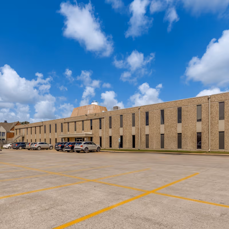 1300 Bay Area Boulevard, Houston - Image 4
