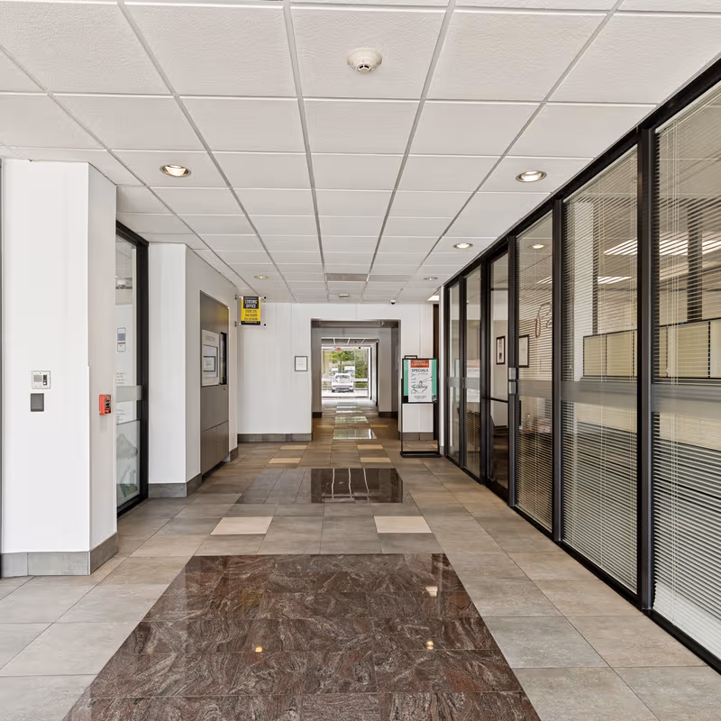 720 North Post Oak Road, Houston - Image 9