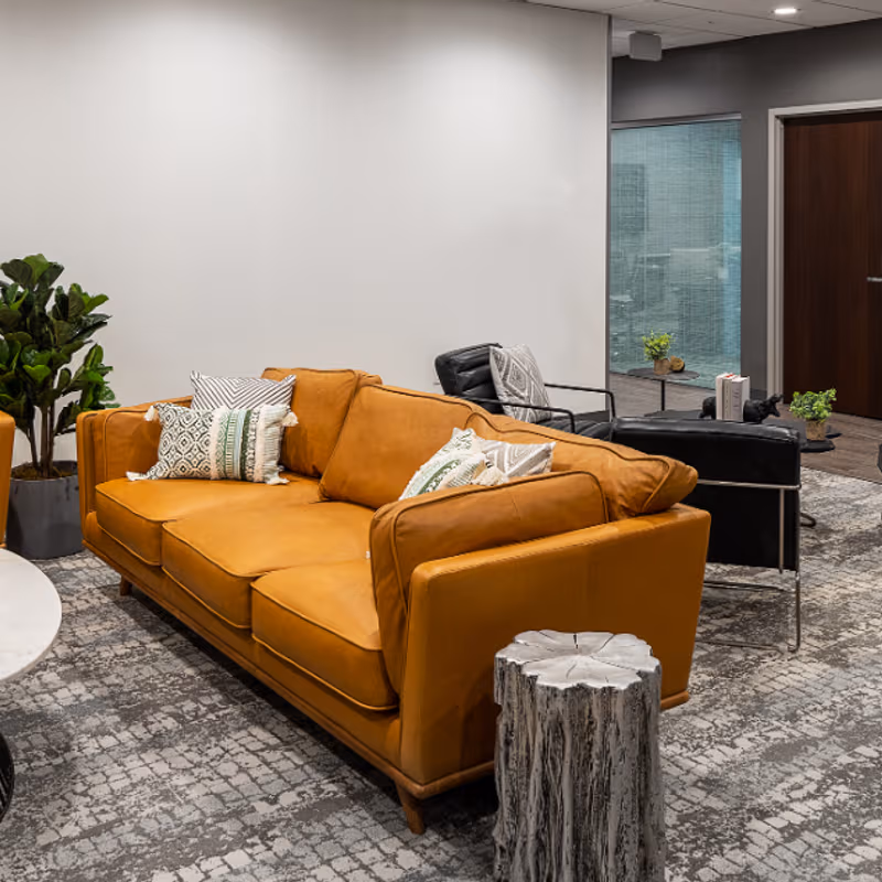 1995 N Park Pl Se, Atlanta - Image 1