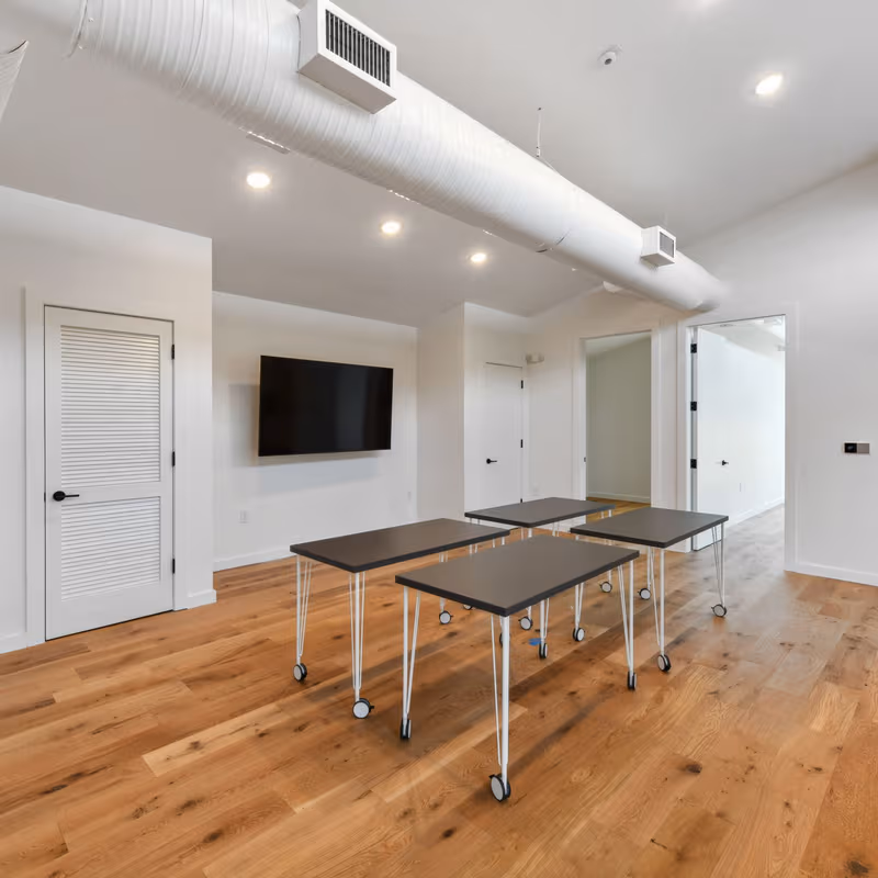 undefined - Image 31