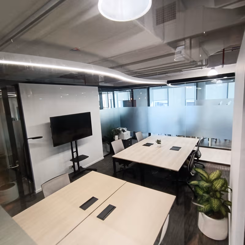 Sahel, Jumeirah Lake Tower - Image 1