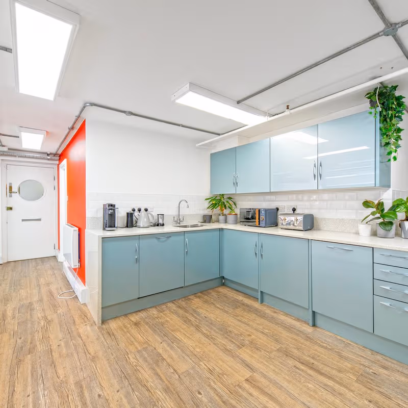 17 Mill Street, London - Image 7