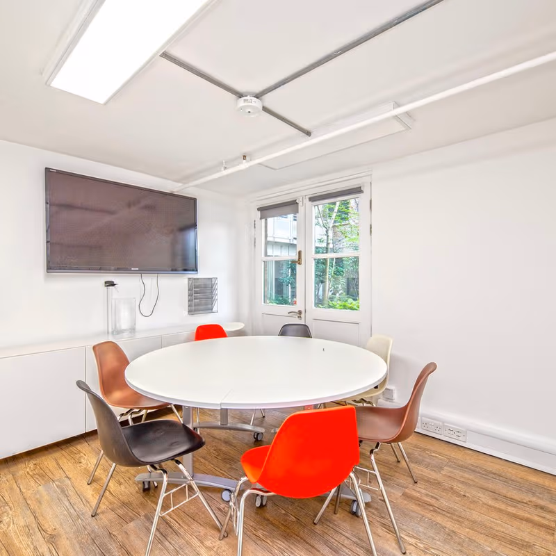 17 Mill Street, London - Image 3