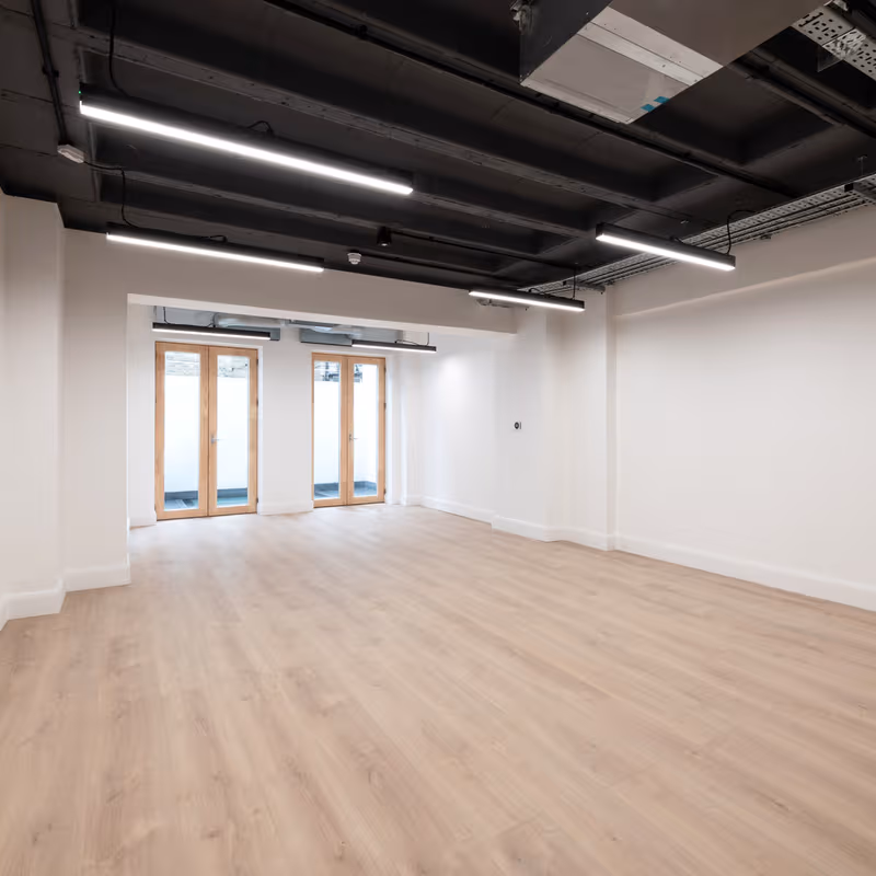 7 Hertford Street, Greater London - Image 3