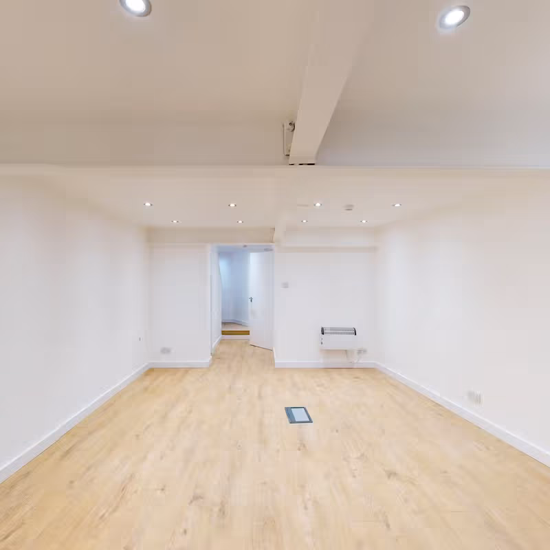 74 Clerkenwell Road, Greater London - Image 4