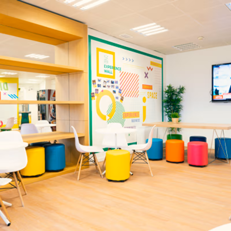 13 Av Dom João Ii, Lisboa - Image 10