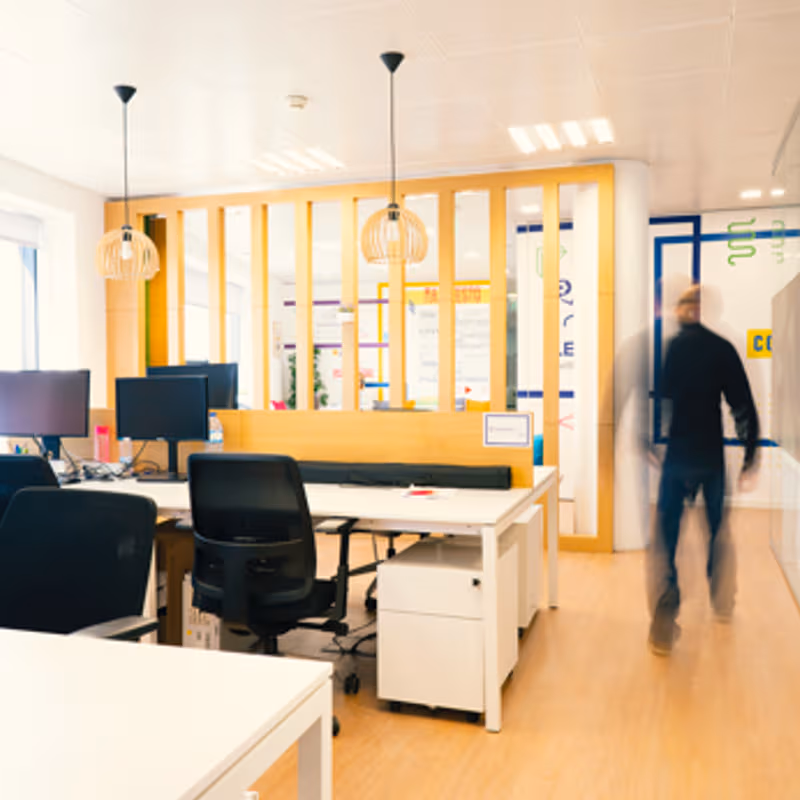 13 Av Dom João Ii, Lisboa - Image 7