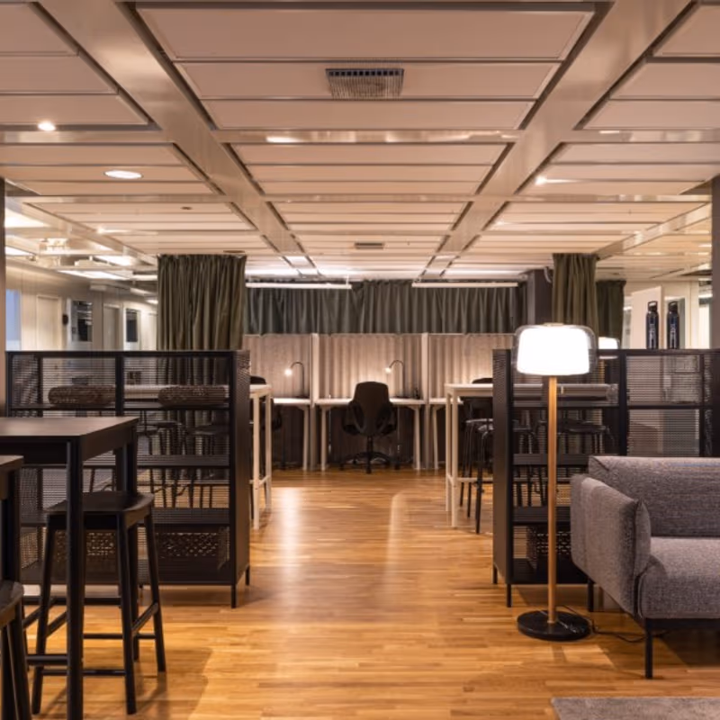 22 Svetsarvagen, Solna - Image 4
