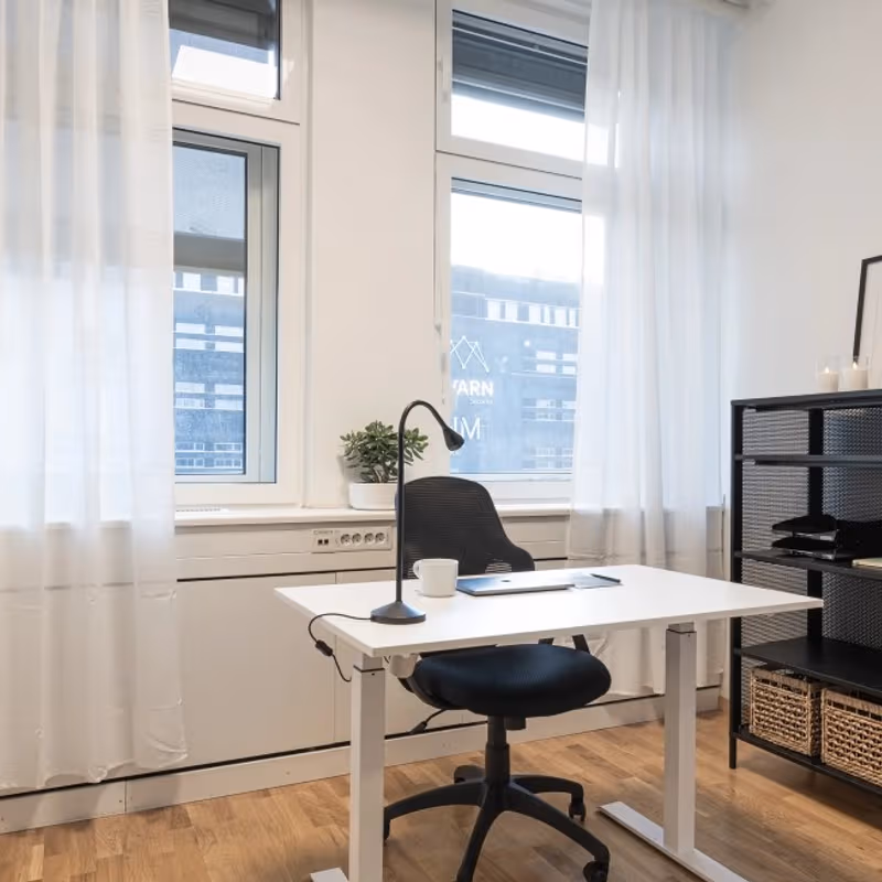 22 Svetsarvagen, Solna - Image 2