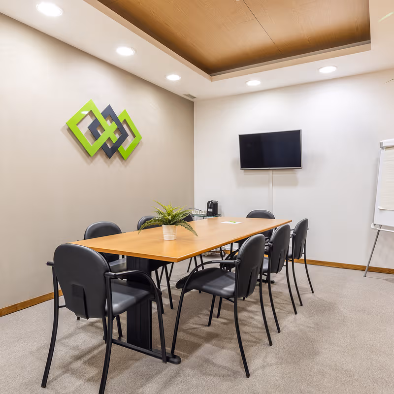 82A Avenida 5 De Outubro, Faro - Image 1