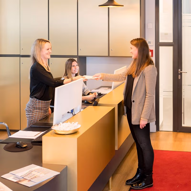 27 Koenigsallee, Duesseldorf - Image 12