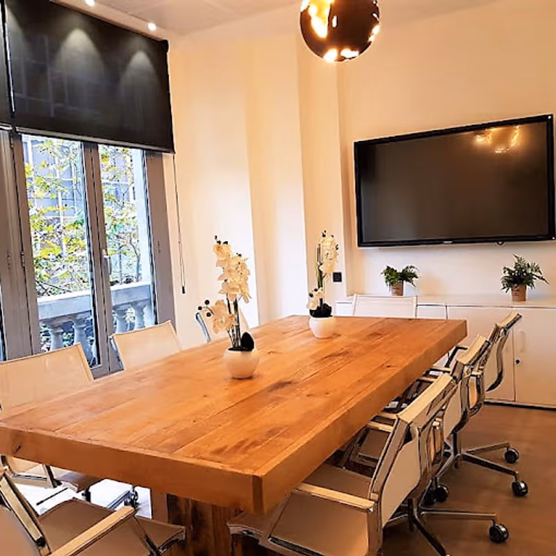 21 Passeig De Gracia, Barcelona - Image 2