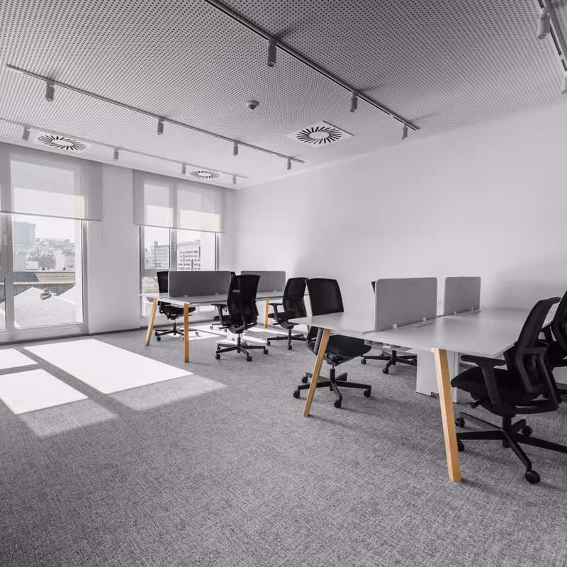 99 Váci Út, Budapest - Image 9