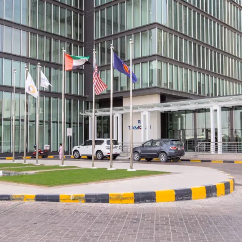 Marina Square, Al Reem Island - Image 9