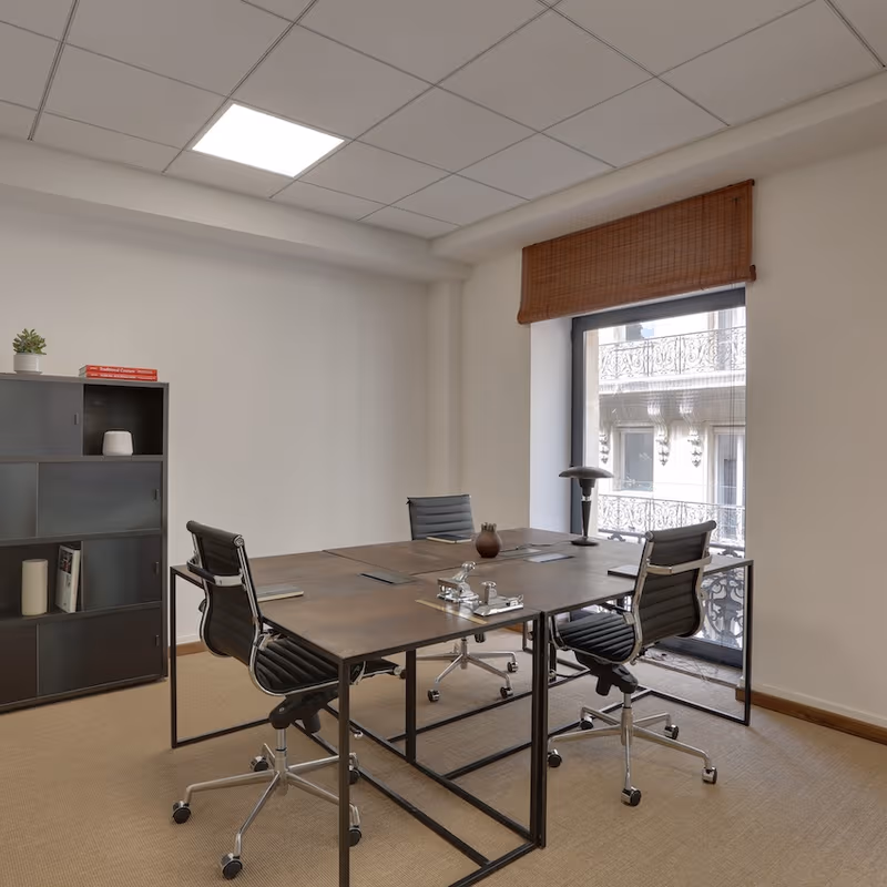 37-39 Rue De Surène, Paris - Image 2