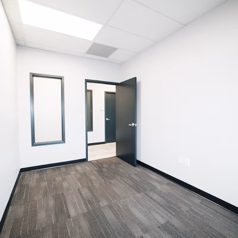 5510 Cherokee Ave, Alexandria - Image 4