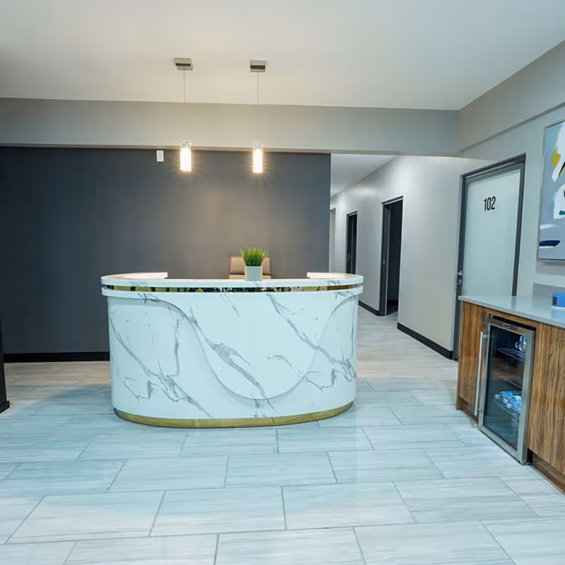 404 Airport Freeway, Bedford - Image 9