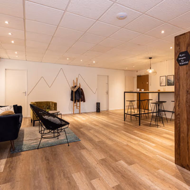 undefined - Image 11