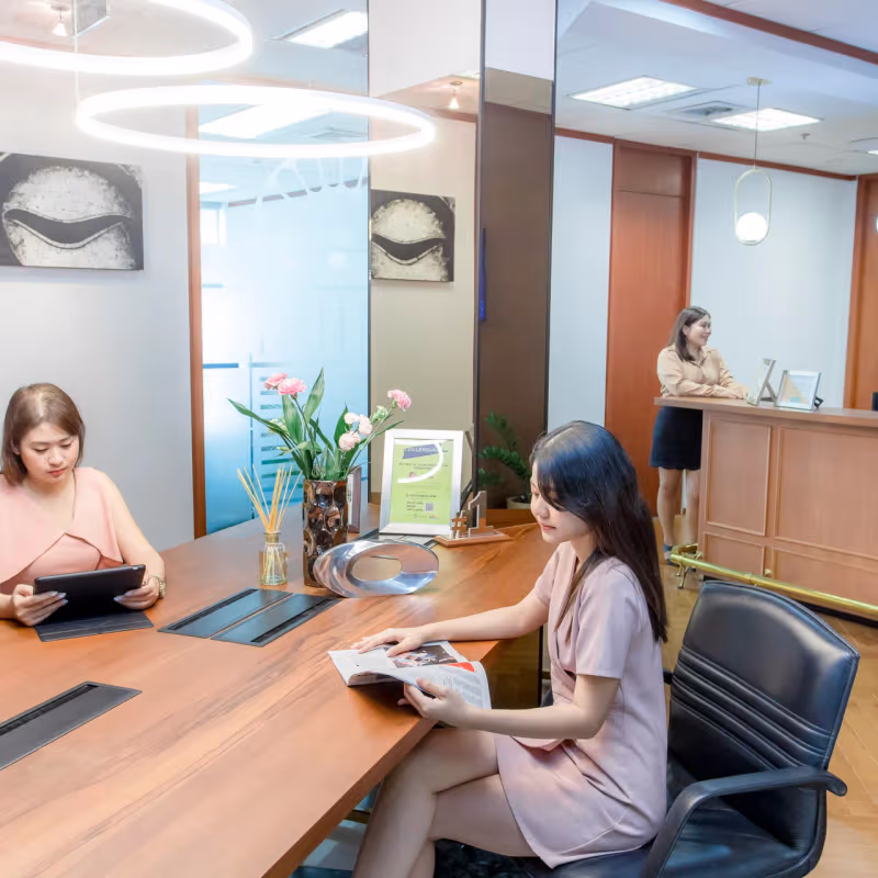 1 Silom Road, Bangrak - Image 4