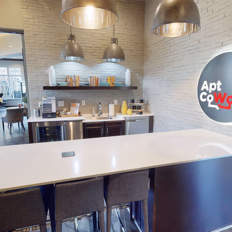 2325 Courtney Oaks Rd, Charlotte - Image 6