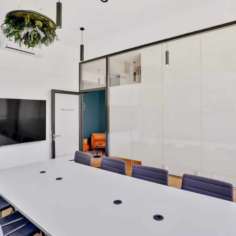 10 Av Franklin Delano Roosevelt, Paris - Image 2