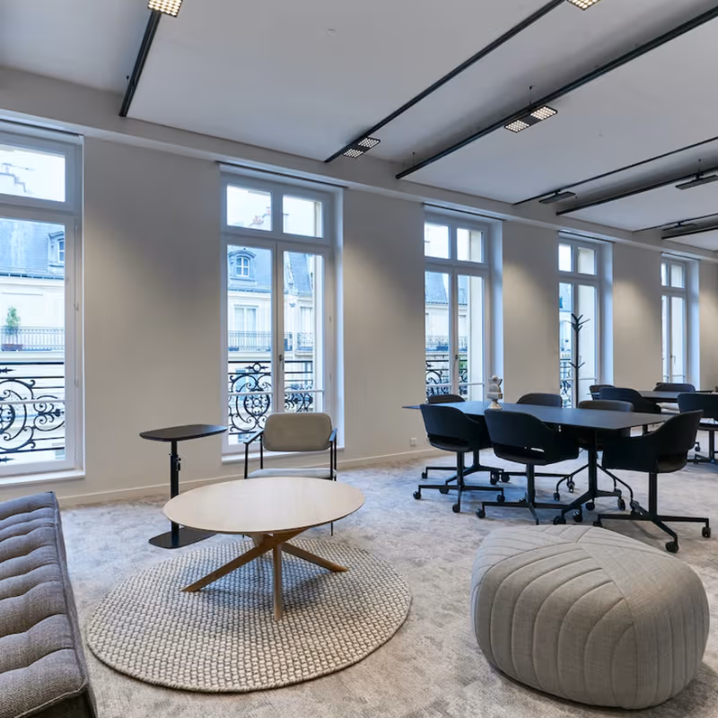 36 Rue La Fayette, Paris - Image 3