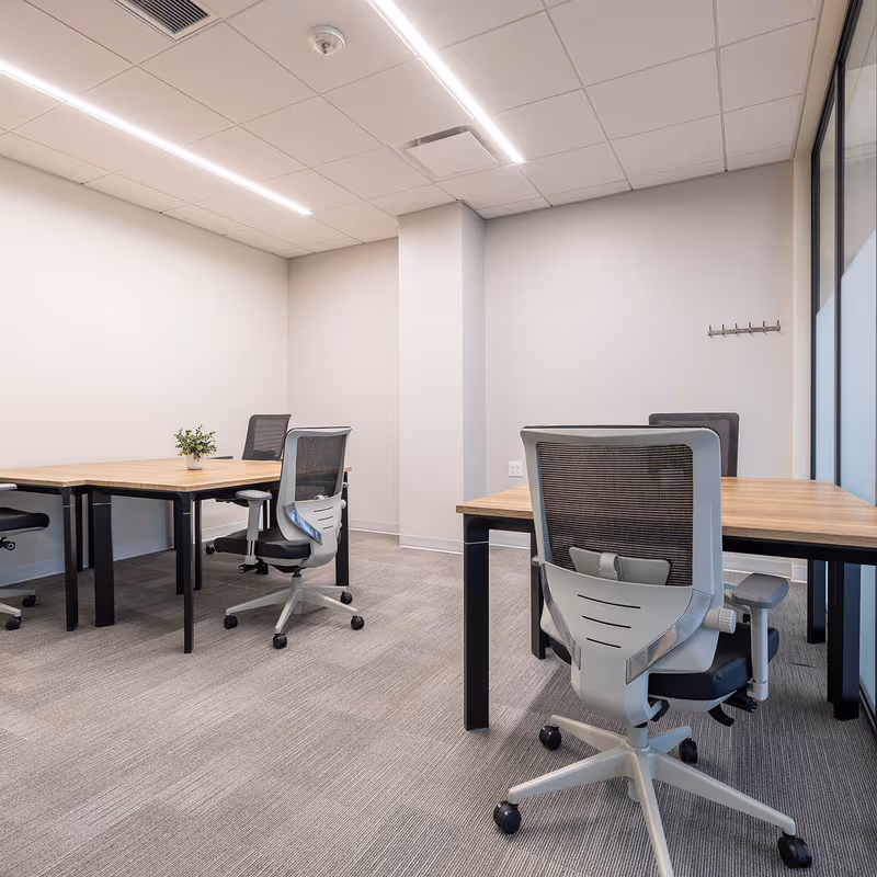 121 Perimeter Center W, Atlanta - Image 2