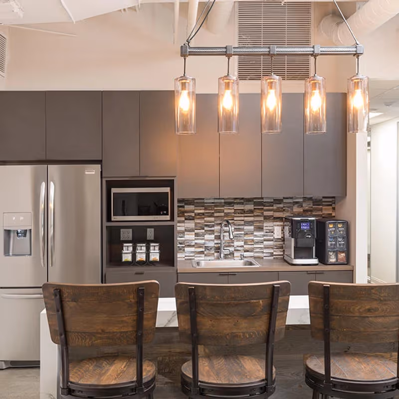 9171 Wilshire Blvd, Beverly Hills - Image 2