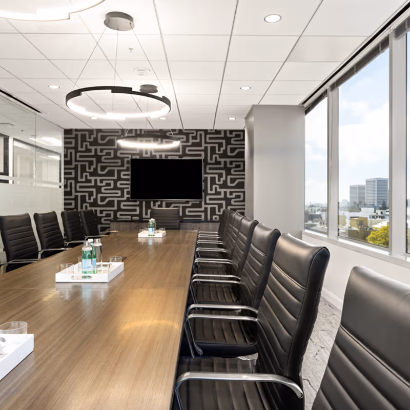 10940 Wilshire Blvd, Los Angeles - Image 3