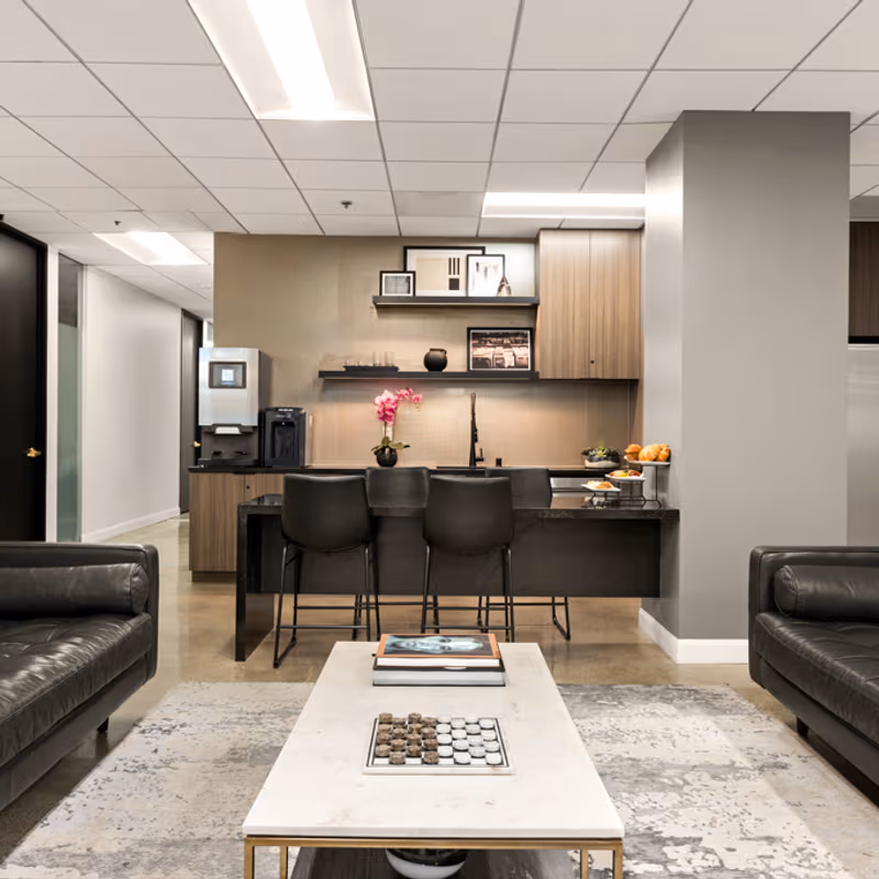 10940 Wilshire Blvd, Los Angeles - Image 6