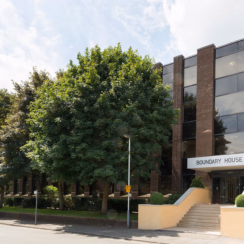 Cricket Field Road, Uxbridge - Image 6