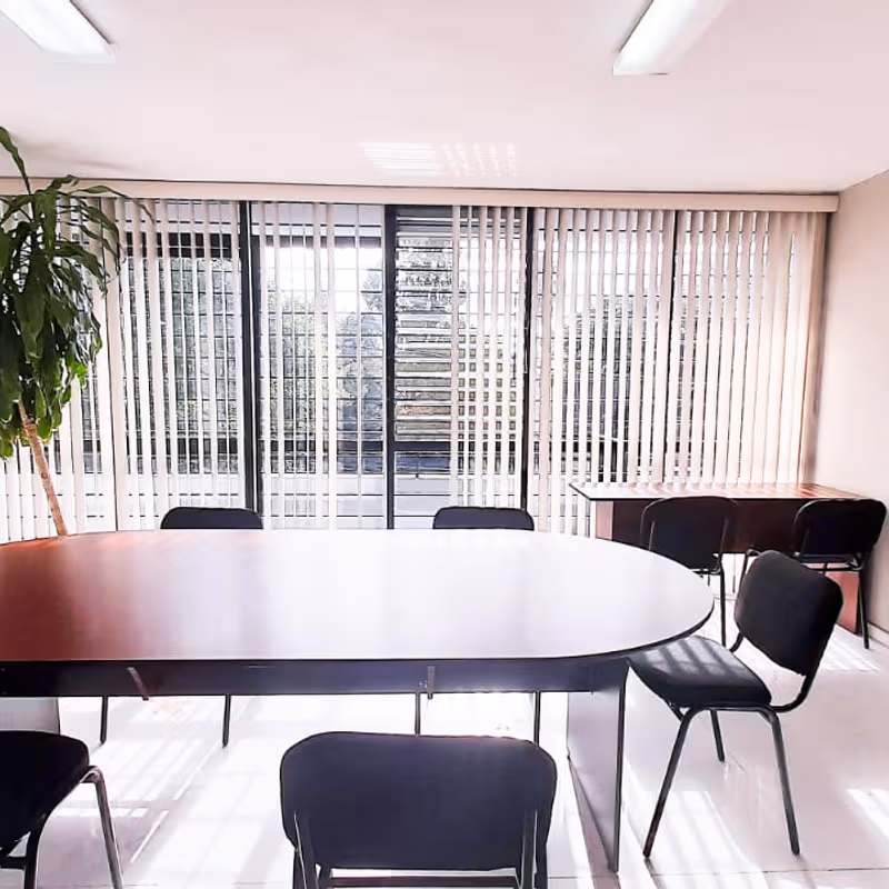 661 C Aurelio Luis Gallardo  Ladrón De Guevara, Guadalajara - Image 2