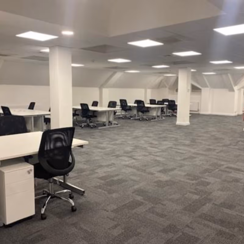 81 Bridge Road, East Molesey - Image 1