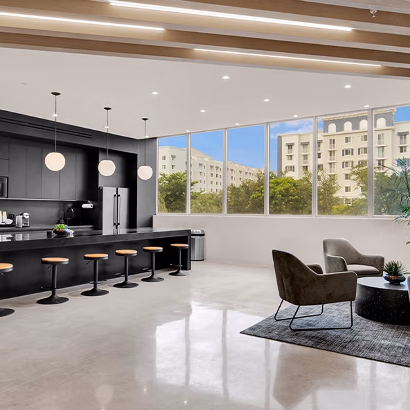 101 Nw 8th St, Miami - Image 3