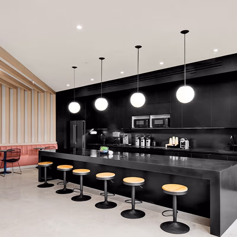 101 Nw 8th St, Miami - Image 2