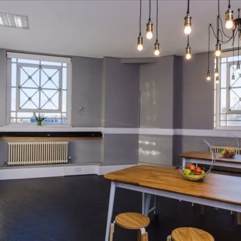 4 Queens Road, Wimbledon - Image 5