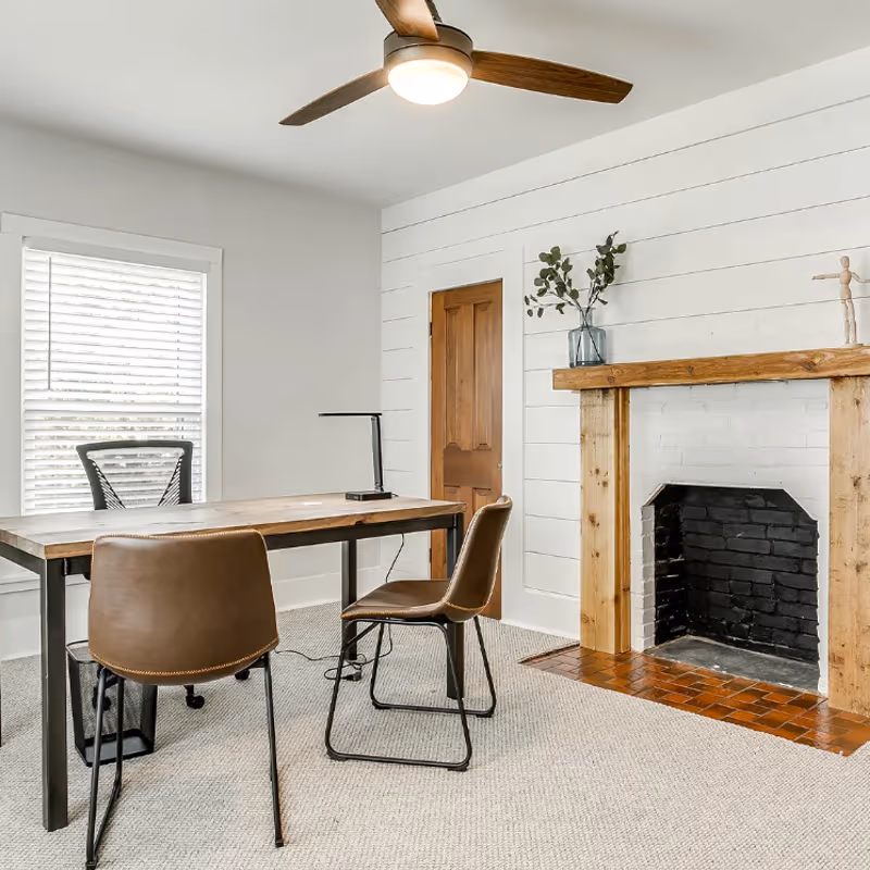 173 W Main St, Azle - Image 5